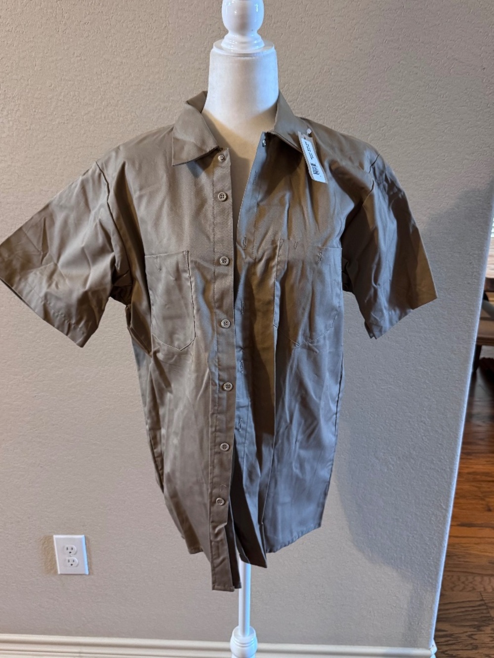 UNIVERSAL overall khaki shirt Men's Size Medium Stone Cutter Short Sleeve